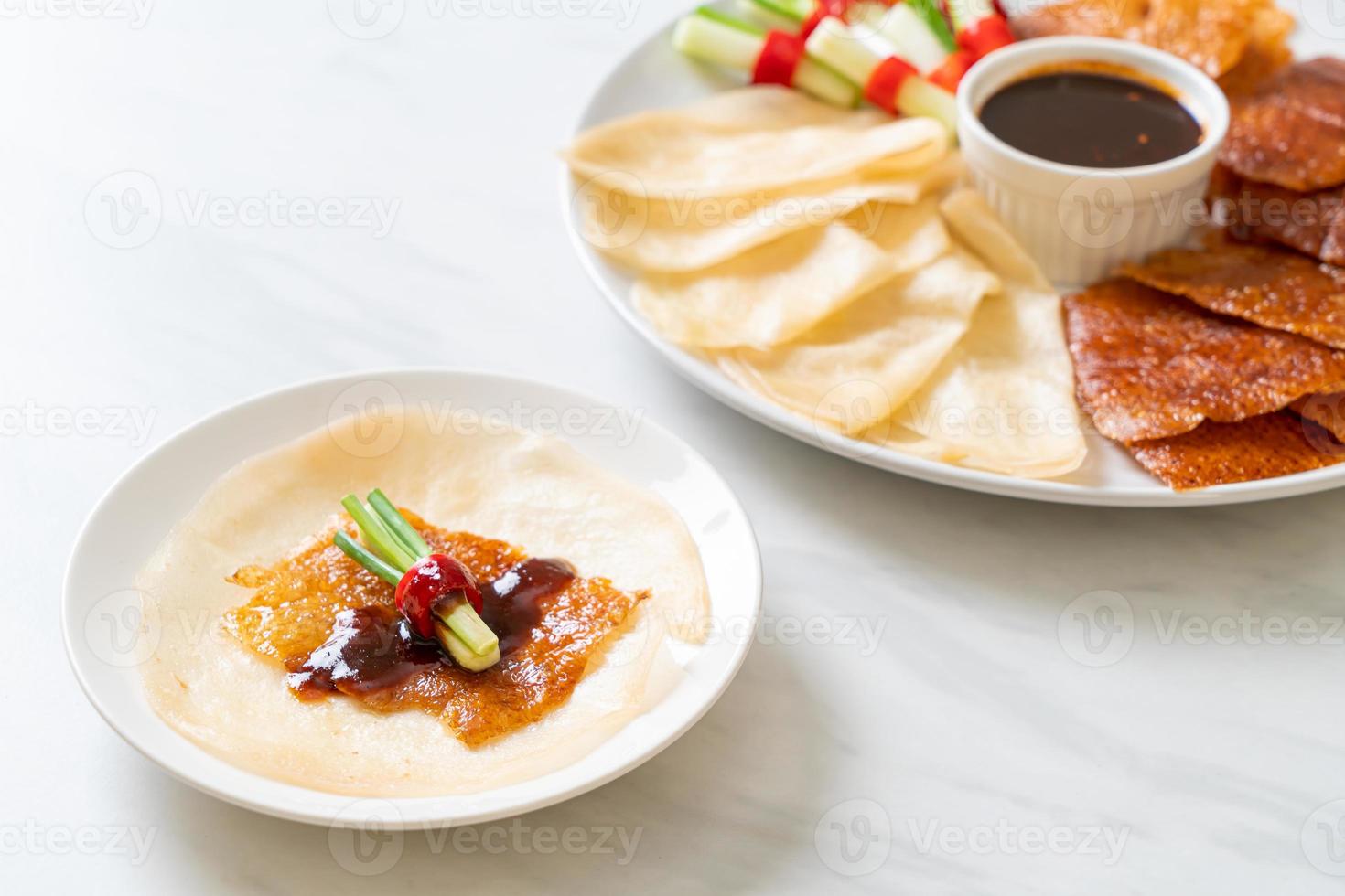 pato laqueado - comida chinesa foto