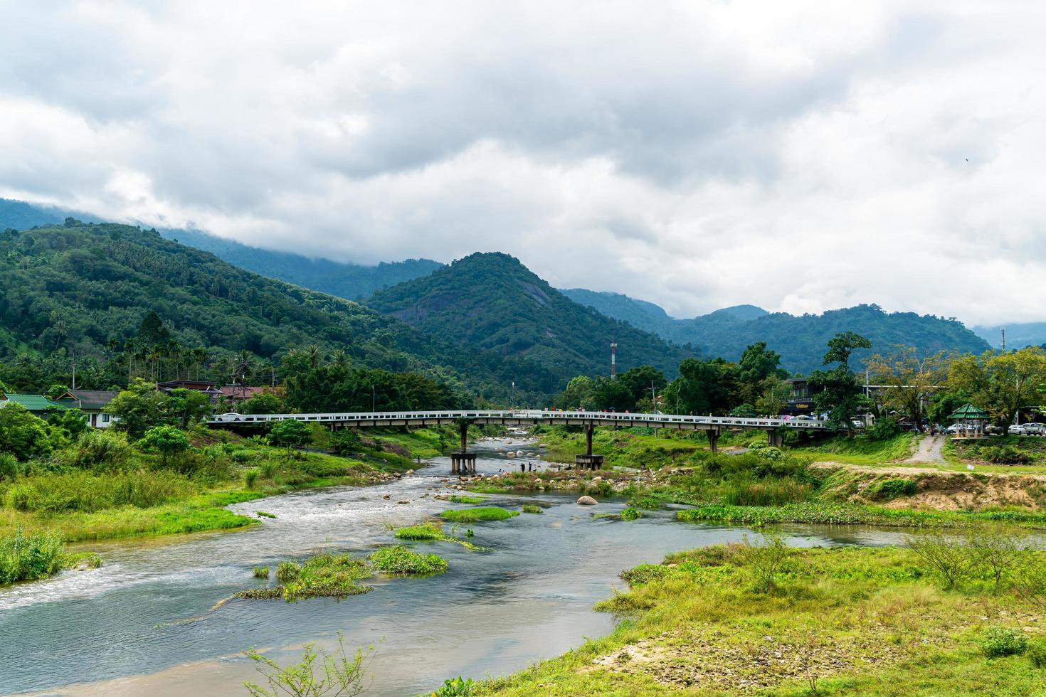 vila kiriwong - uma das melhores vilas ao ar livre na Tailândia e vive na cultura do antigo estilo tailandês. localizado em nakhon si thammarat, tailândia foto