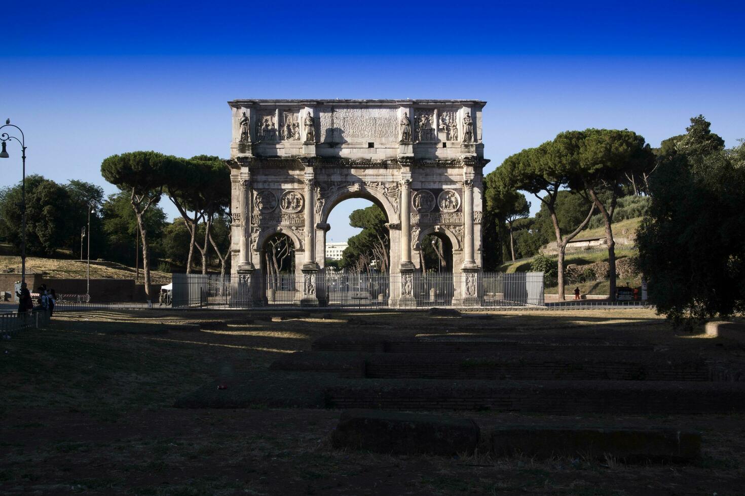 arco de Constantine Roma foto