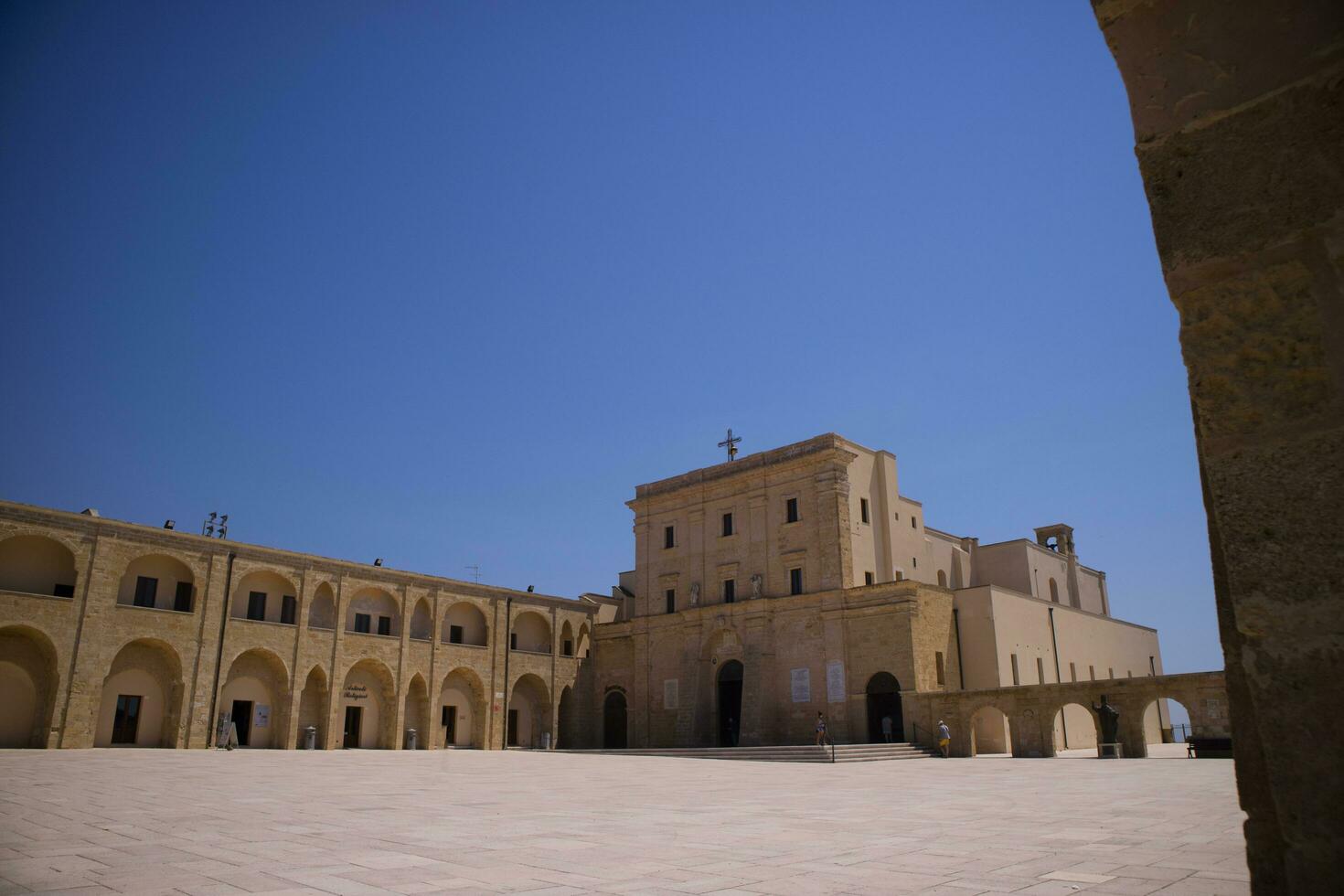 praça di santa maria di leuca foto