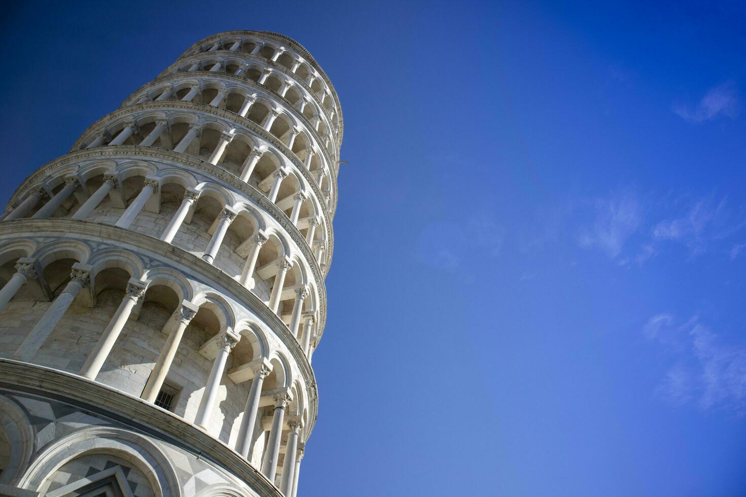 a inclinado torre do pisa foto