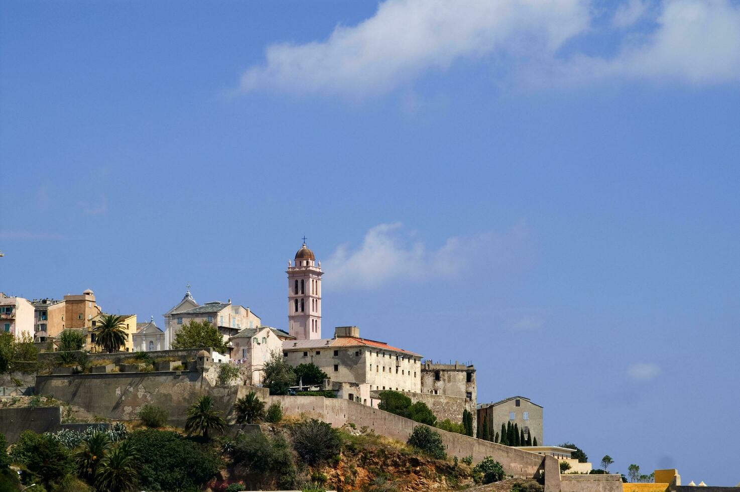 fotográfico Visão do a cidade do Bastia França foto