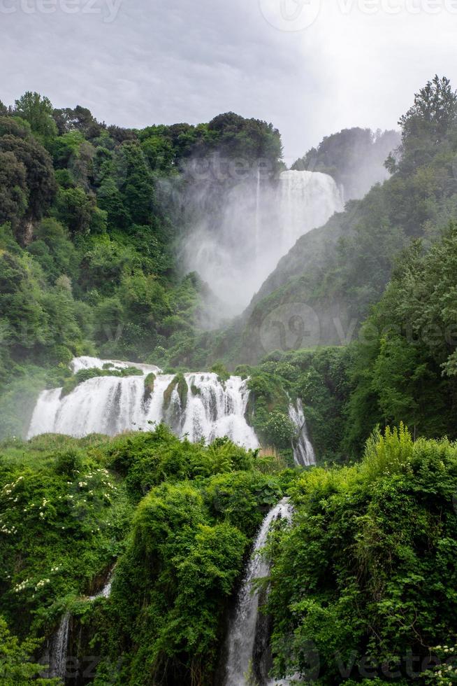 cachoeira marmore a mais alta da europa foto