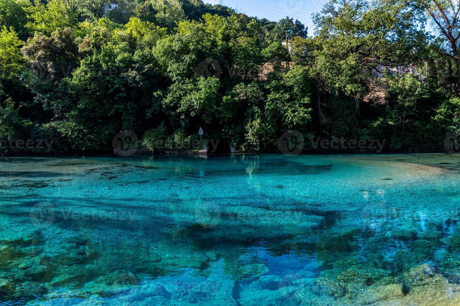 a massa de narni em local de banho rígido foto