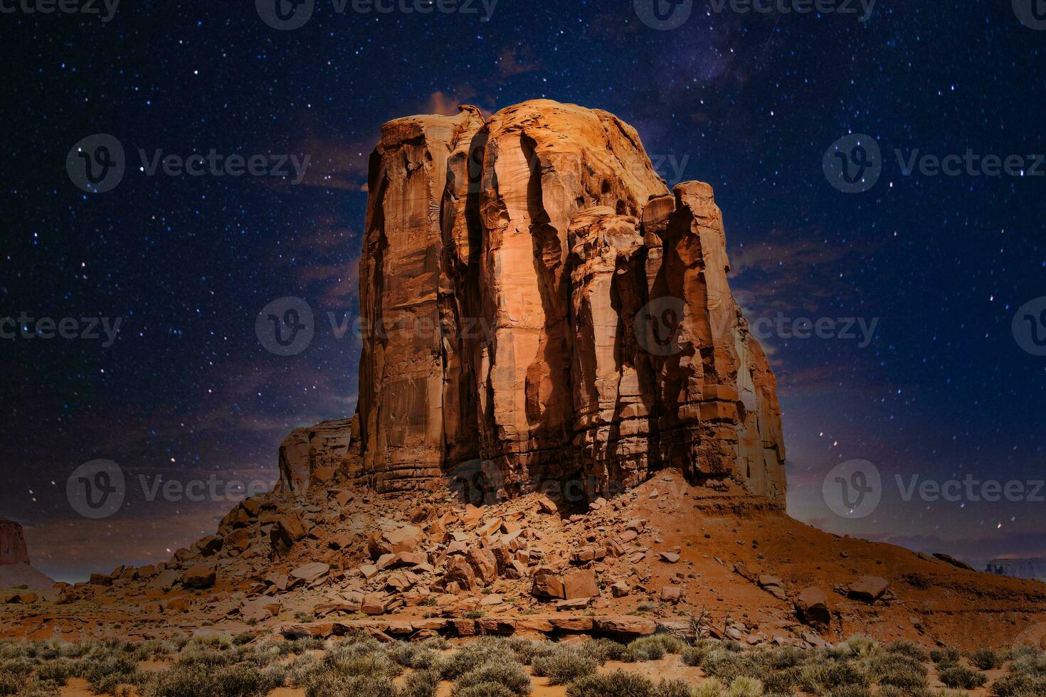 monumento vale horizonte, nós, navajo desfiladeiro parque. cênico céu de noite, natureza e Rocha deserto foto