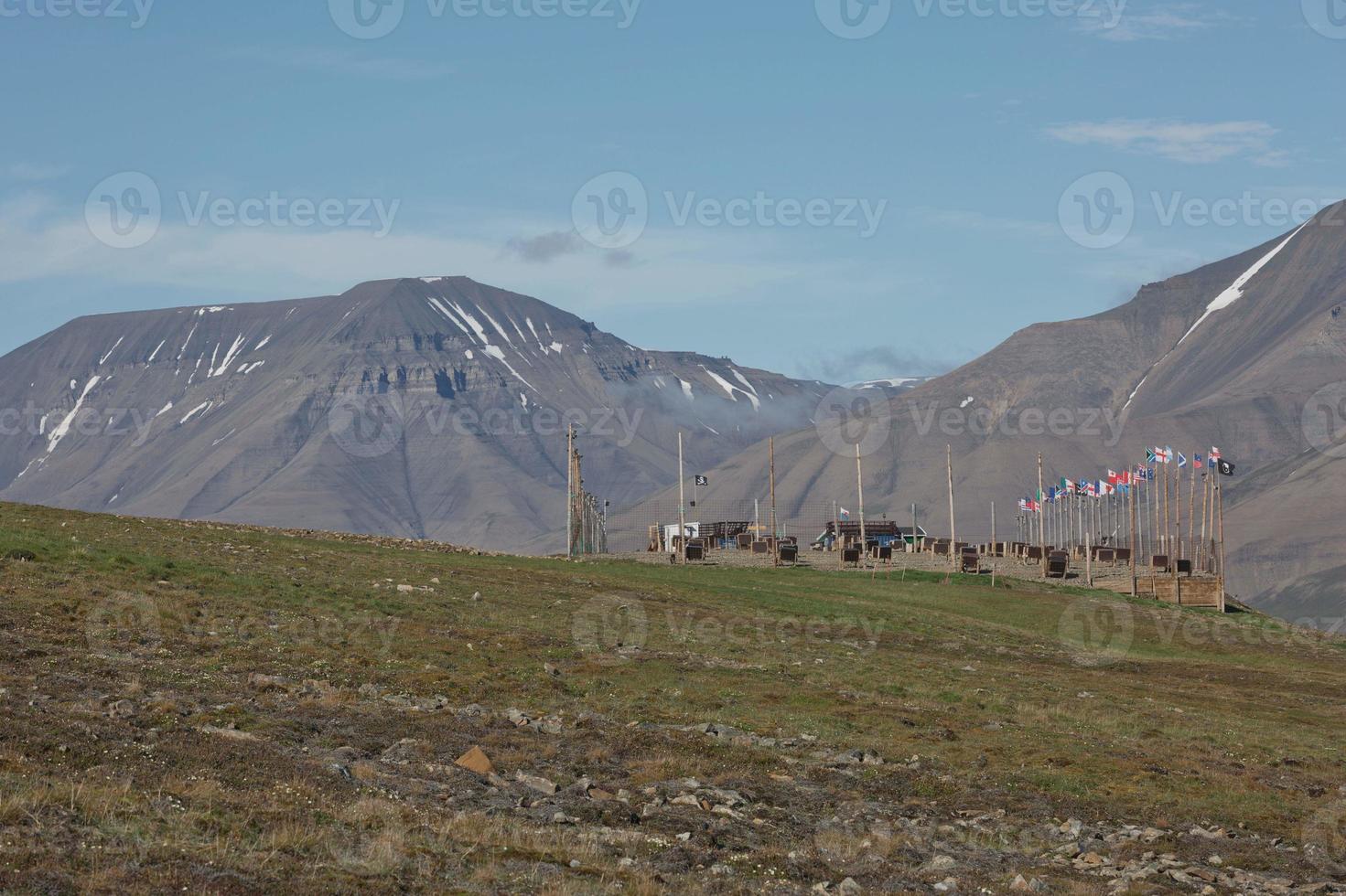 paisagem perto de longyearbyen, spitsbergen, noruega foto