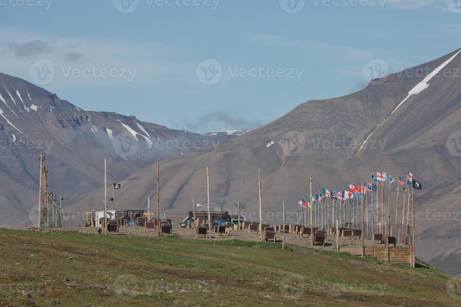 paisagem perto de longyearbyen, spitsbergen, noruega foto