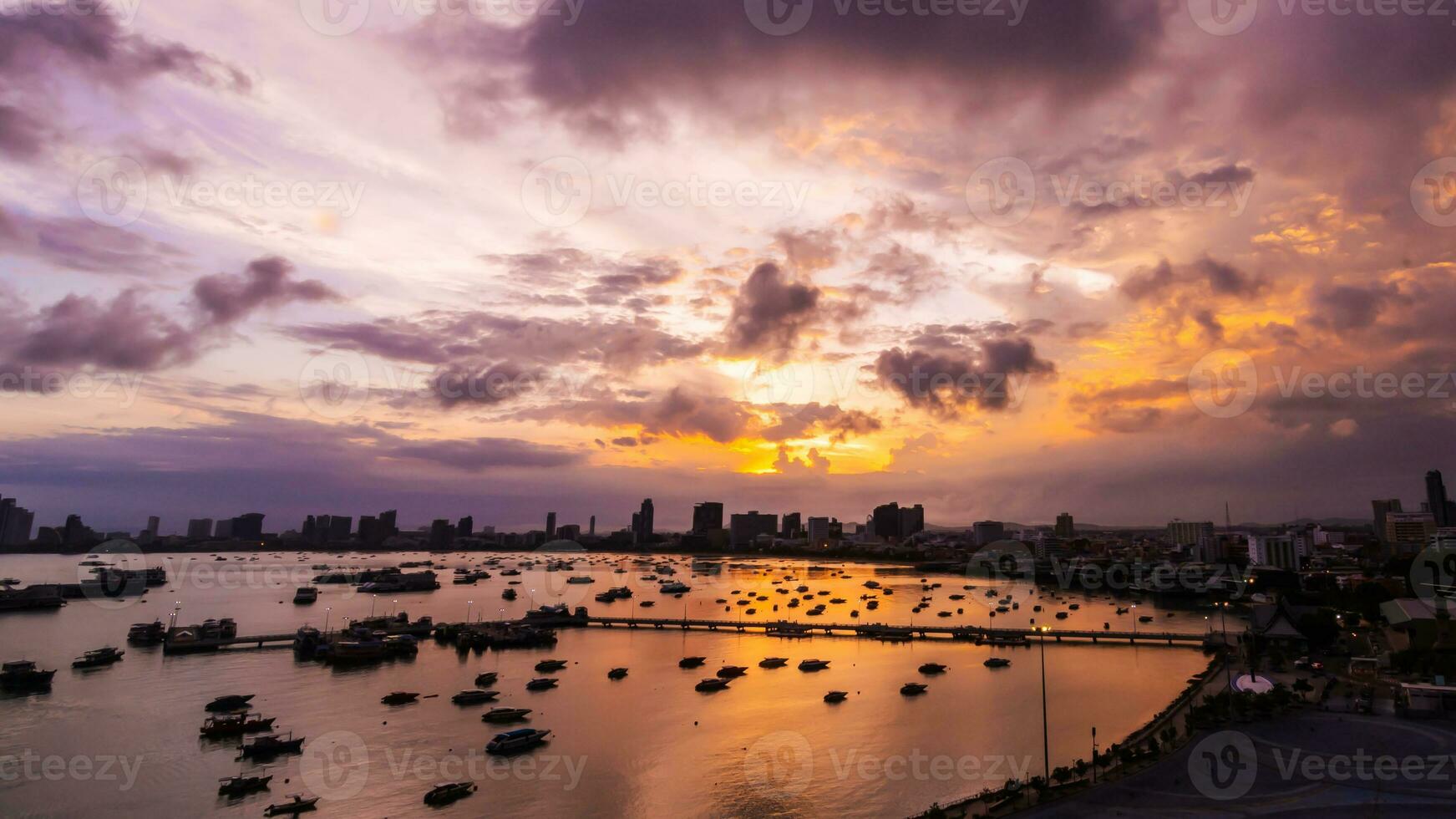 ponto de vista Pattaya de praia dentro Pattaya cidade Chonburi, Tailândia foto