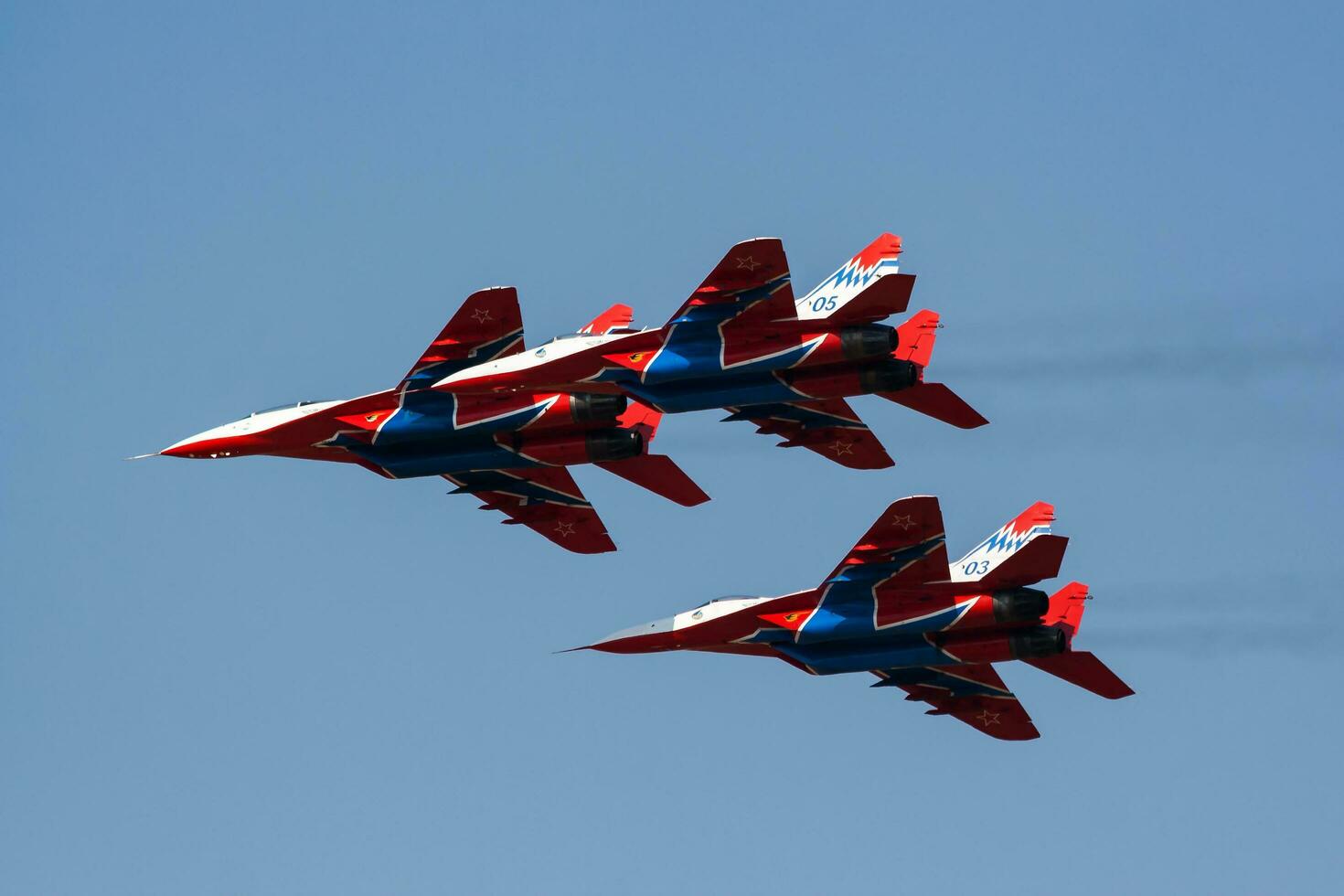 russo ar força militares lutador jato avião às ar base. ar força voar Operação. aviação e aeronaves. ar defesa. militares indústria. mosca e vôo. foto