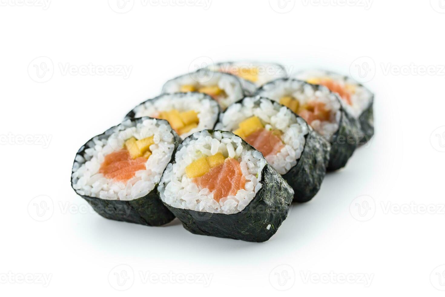 conjunto do futomaki Sushi isolado em branco fundo foto