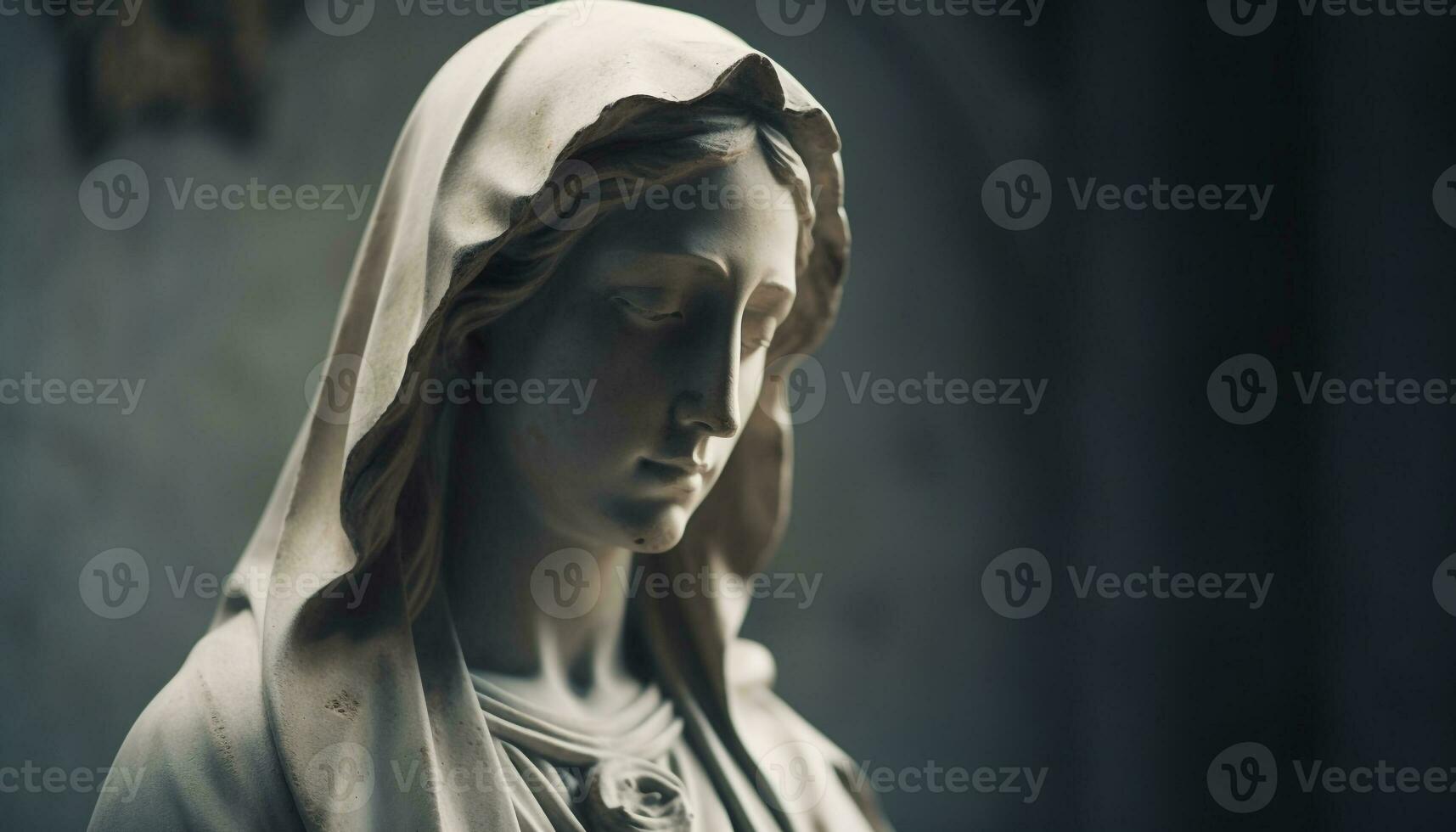 uma sereno mulher Rezar dentro frente do uma gótico estilo estátua gerado de ai foto