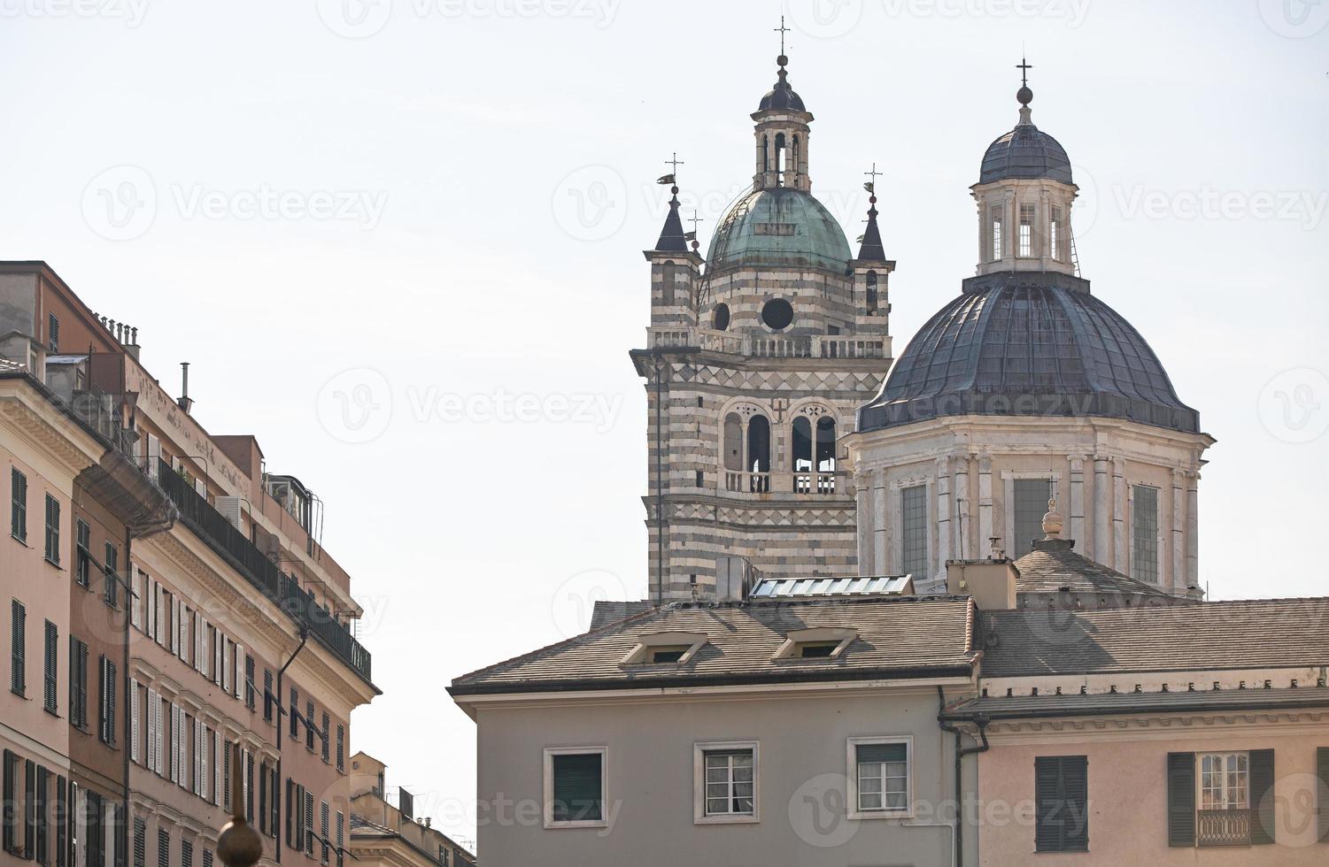 Igreja de San Lorenzo Martire em Gênova foto