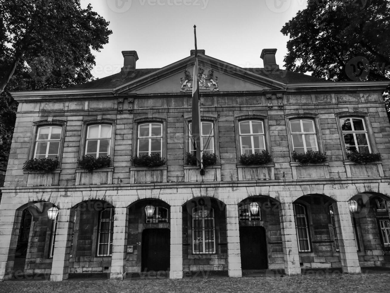 maastricht às a mas rio dentro a Países Baixos foto