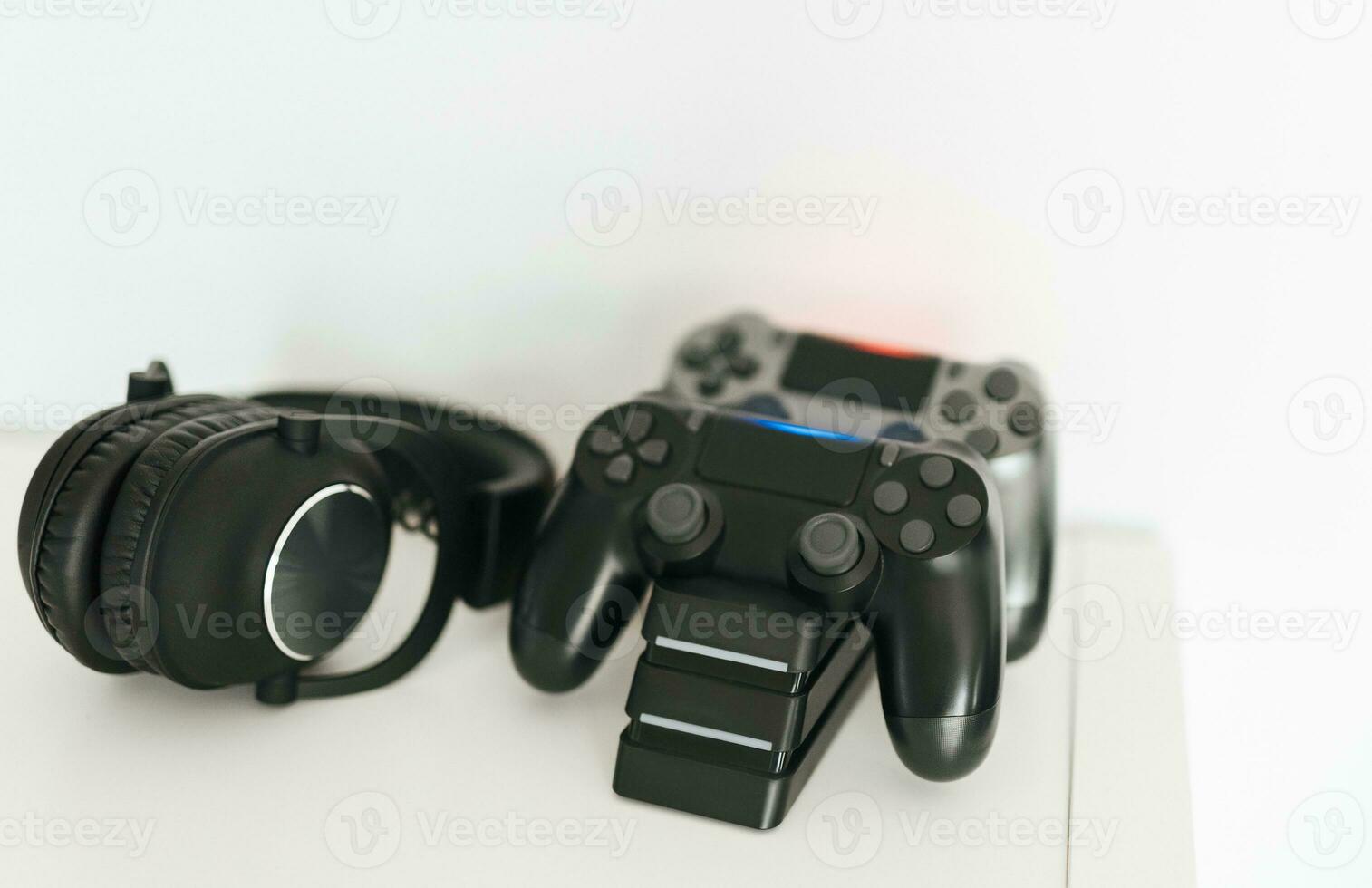 controles de jogo em a mesa foto