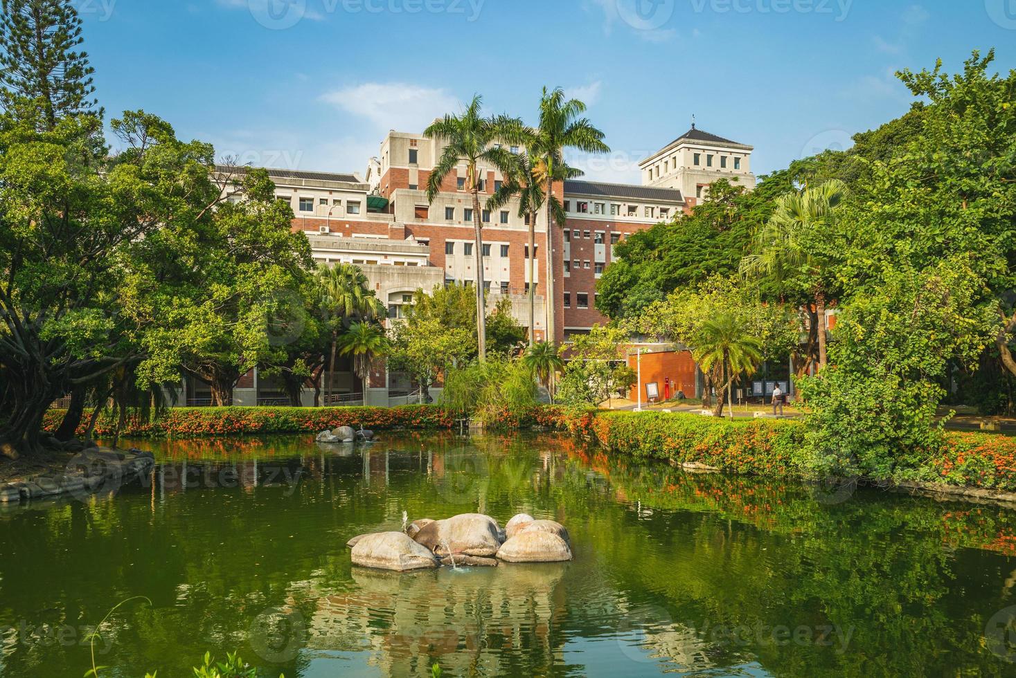 campus da universidade nacional de cheng kung em tainan, taiwan foto