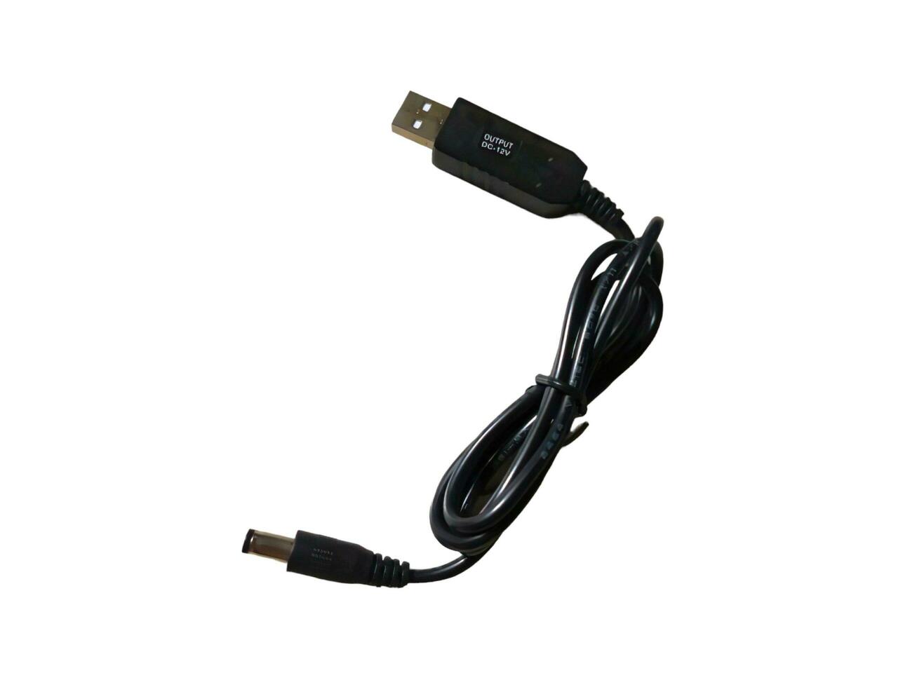 USB poder impulso linha 12v isolado em branco foto