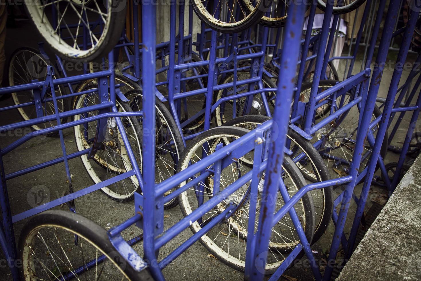 rodas sobressalentes de bicicleta foto