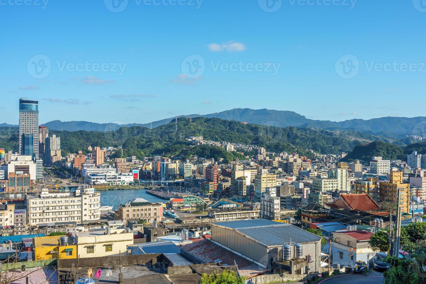 vista da cidade de keelung, taiwan foto