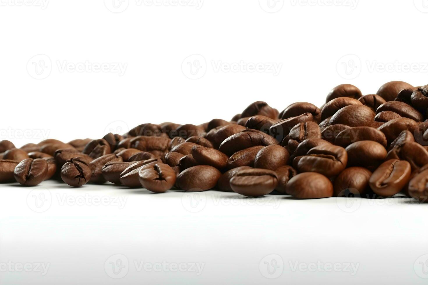 grãos de café, isolados no fundo branco foto