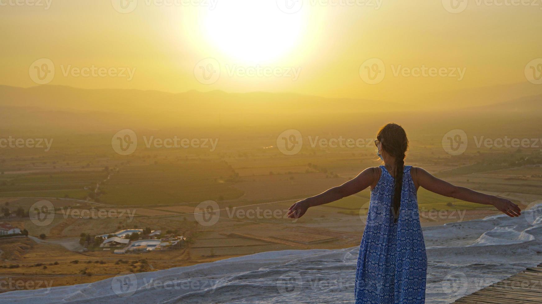 pôr do sol em Pamukkale foto