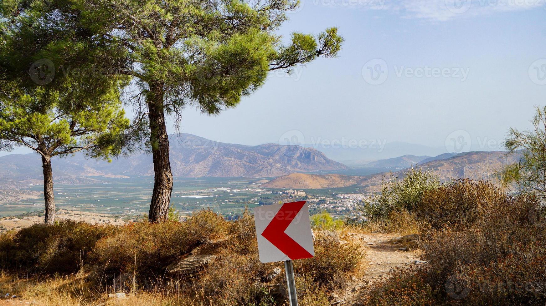 montanha perto de efes foto