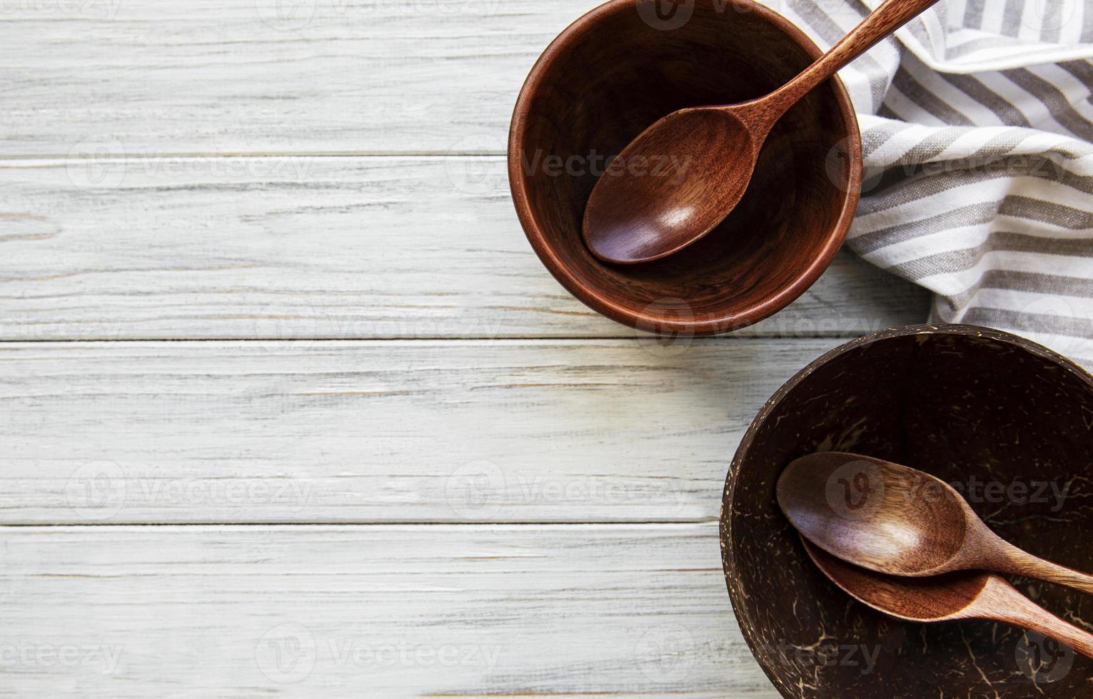 talheres de madeira utensílios de cozinha foto