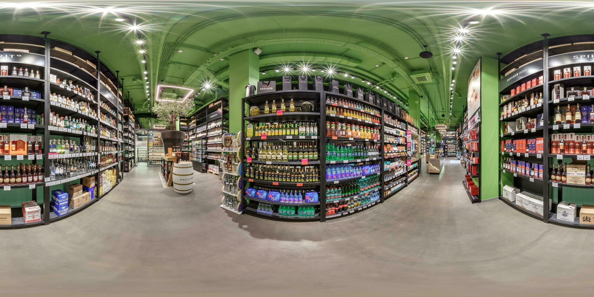 cheio hdri 360 panorama dentro interior do vinho fazer compras com prateleiras do alcoólico bebidas dentro equirretangular projeção, vr conteúdo foto