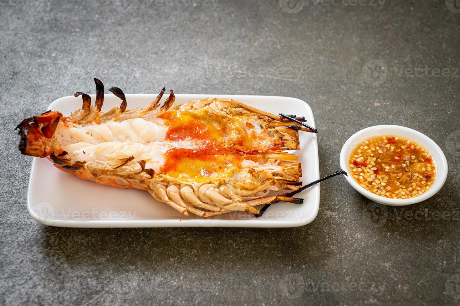camarão gigante fresco grelhado foto