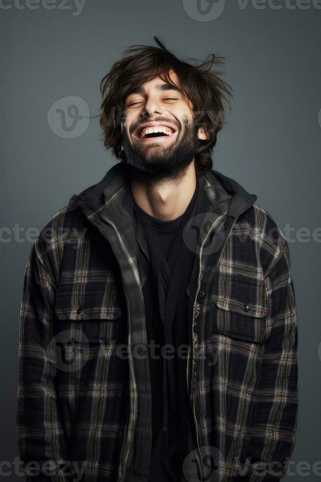 homem emocional dinâmico gestos retrato em sólido fundo ai generativo foto