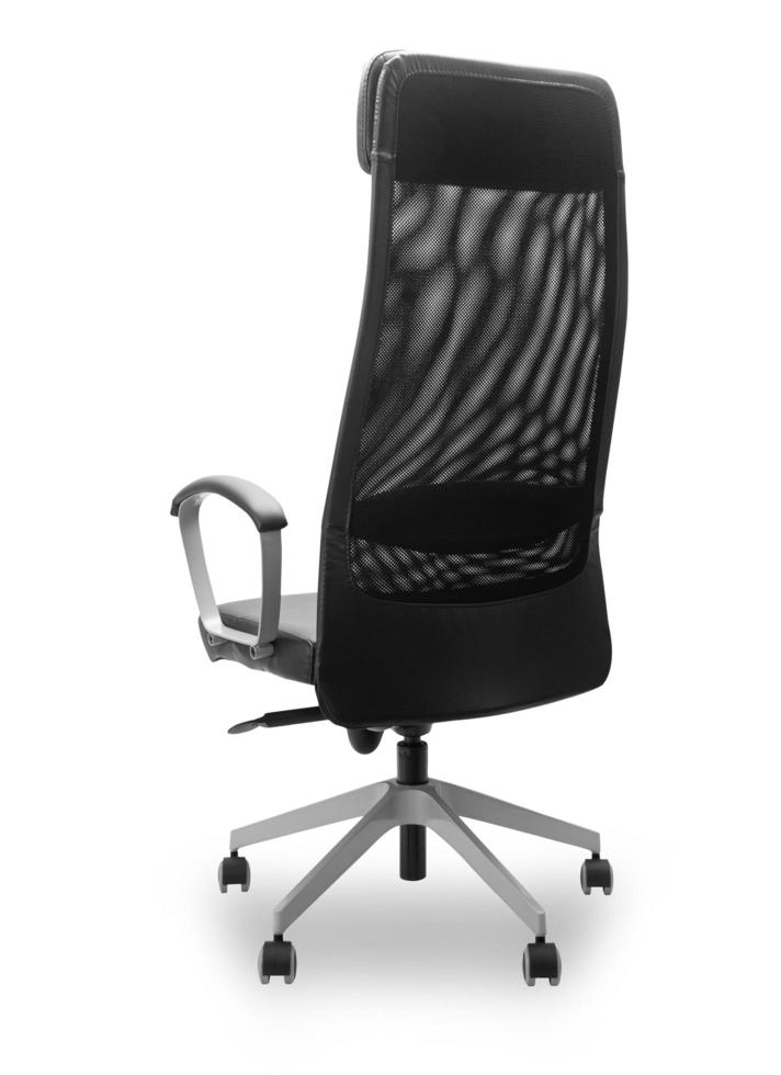 cadeira do gerente isolada no fundo branco com traçado de recorte foto