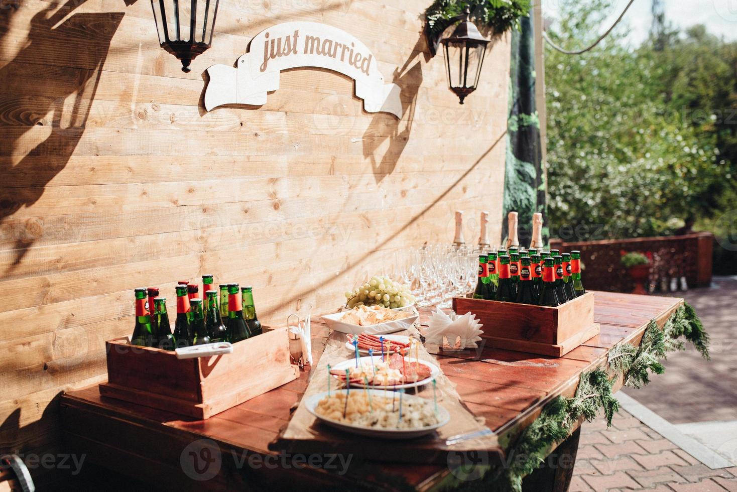 elegantes decorações de casamento feitas de flores naturais foto