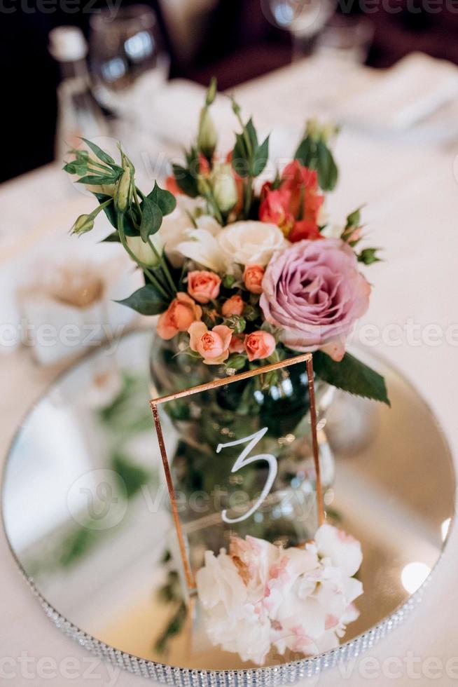 decoração de flores de casamento foto