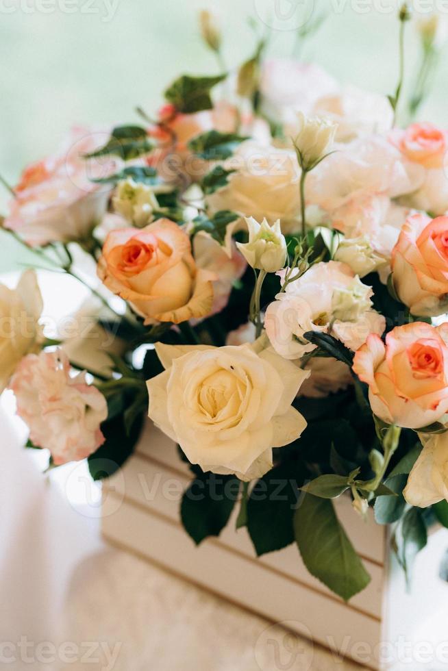 decoração de flores de casamento foto