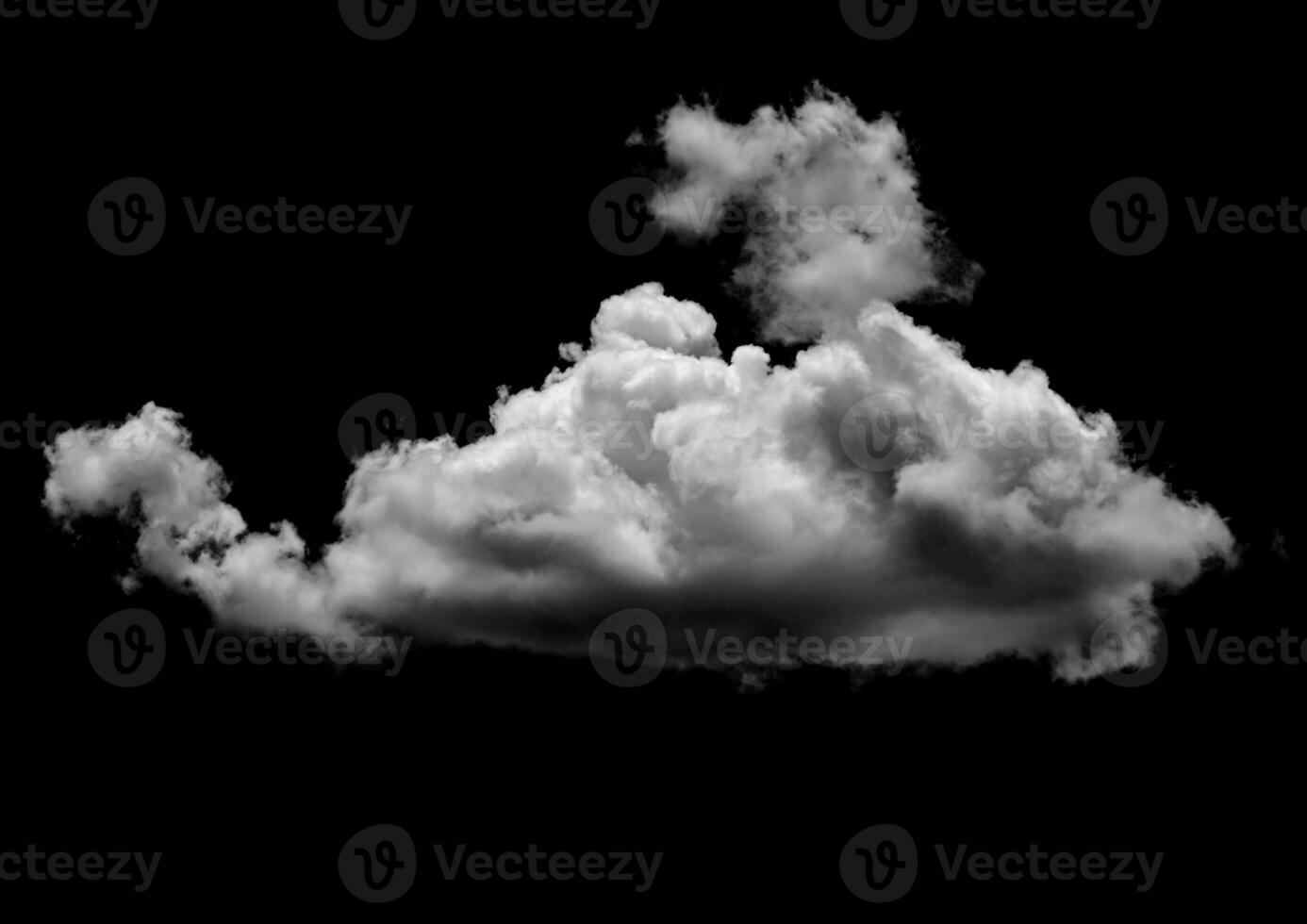 branco nuvens em Preto fundo. foto