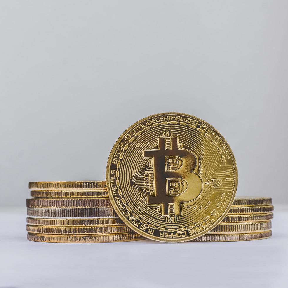 bitcoin criptomoeda. dinheiro virtual digital para pagamentos bancários e de rede internacional com blockchain. foto