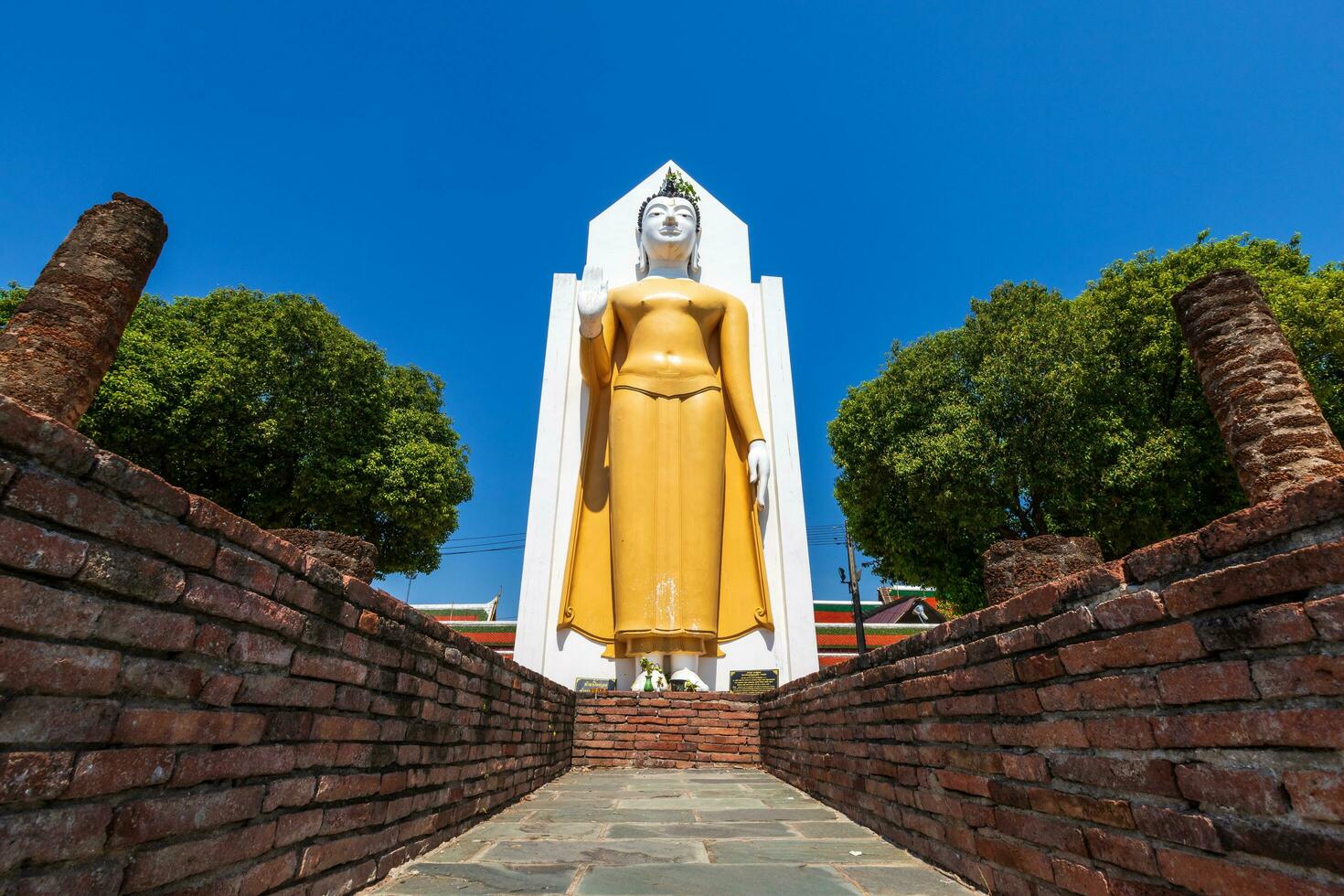 Buda estátua às wat phra si Rattana Mahathat Além disso coloquialmente referido para Como wat yai é uma budista têmpora isto é uma principal turista atração Phitsanulok, Tailândia. foto