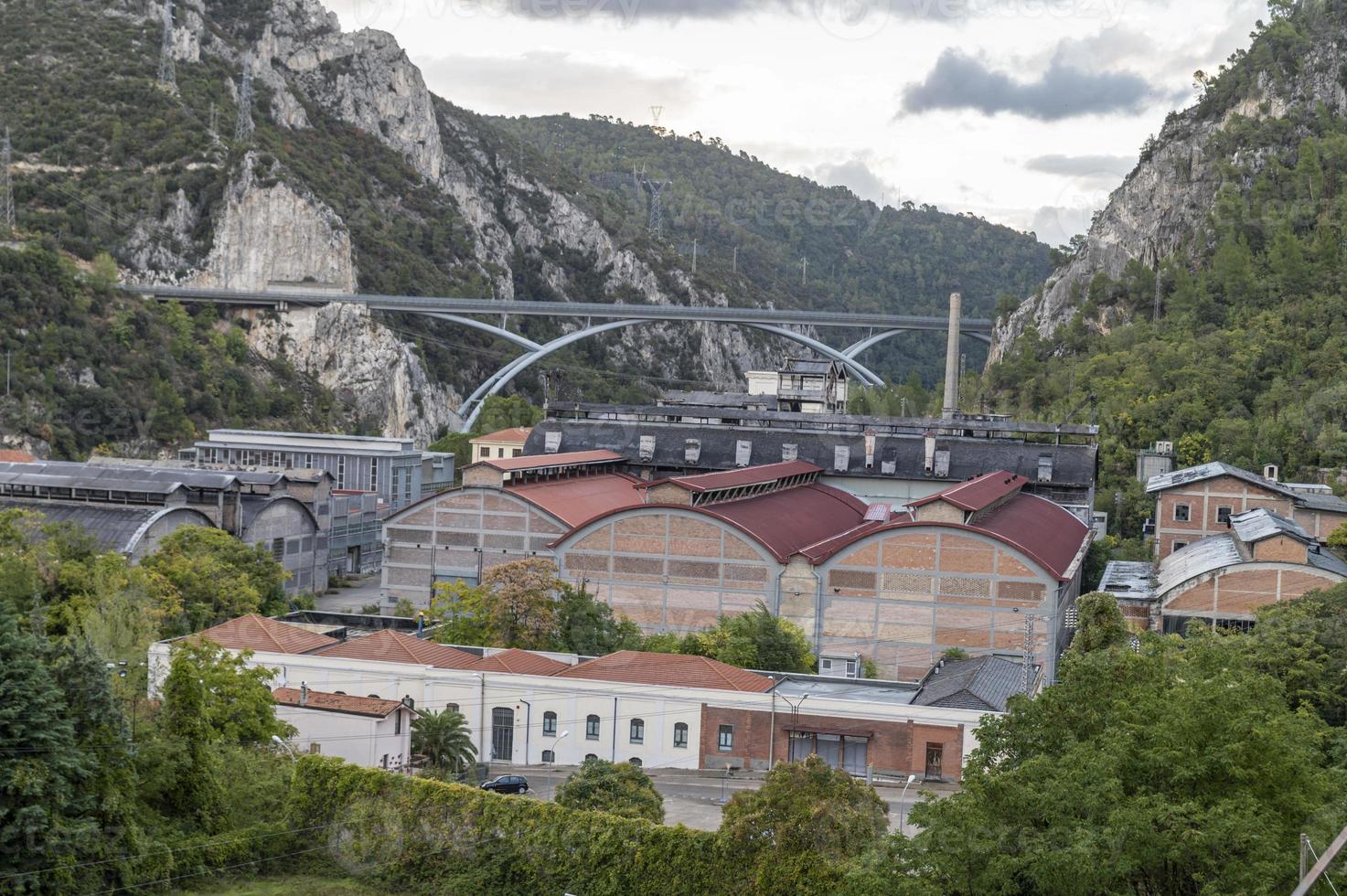 armazéns do filme valnerina ambientado em papigno foto