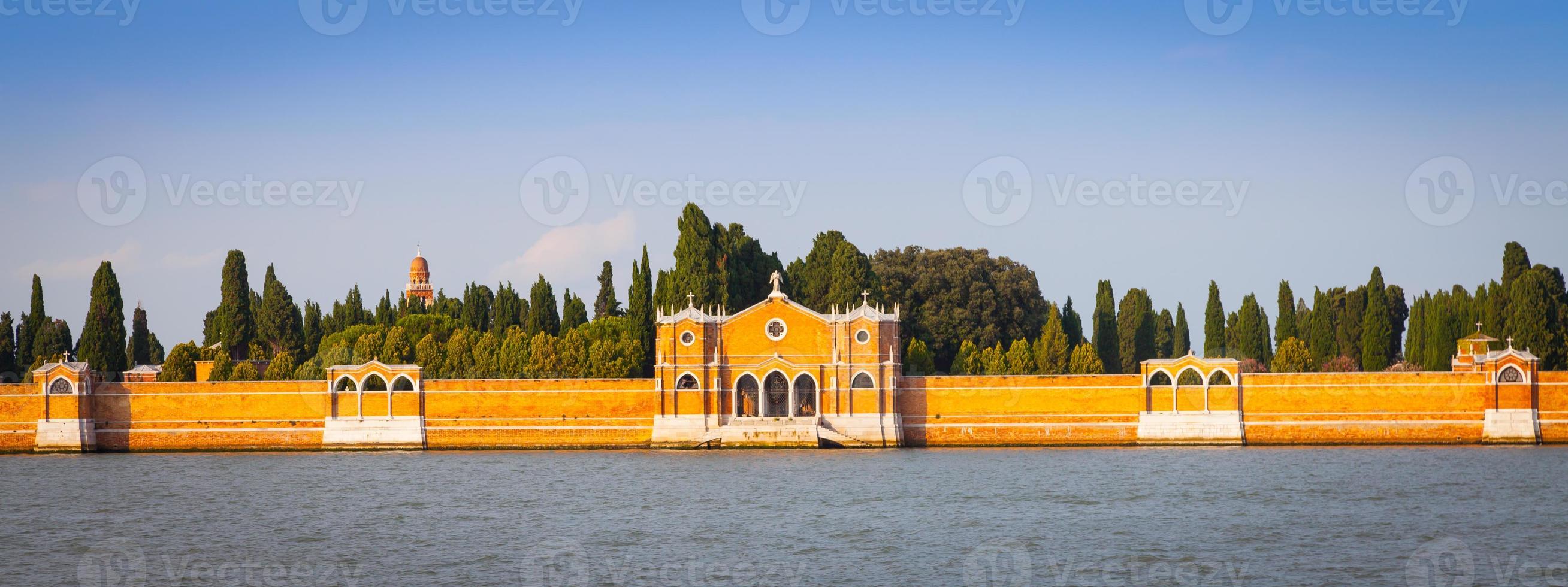 cemitério de veneza de san michele à beira-mar foto