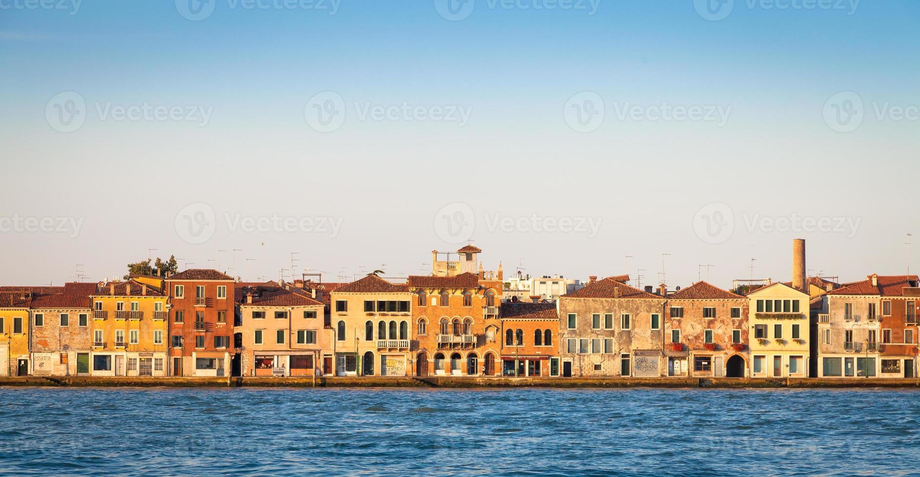 beira-mar de Veneza de zattere foto