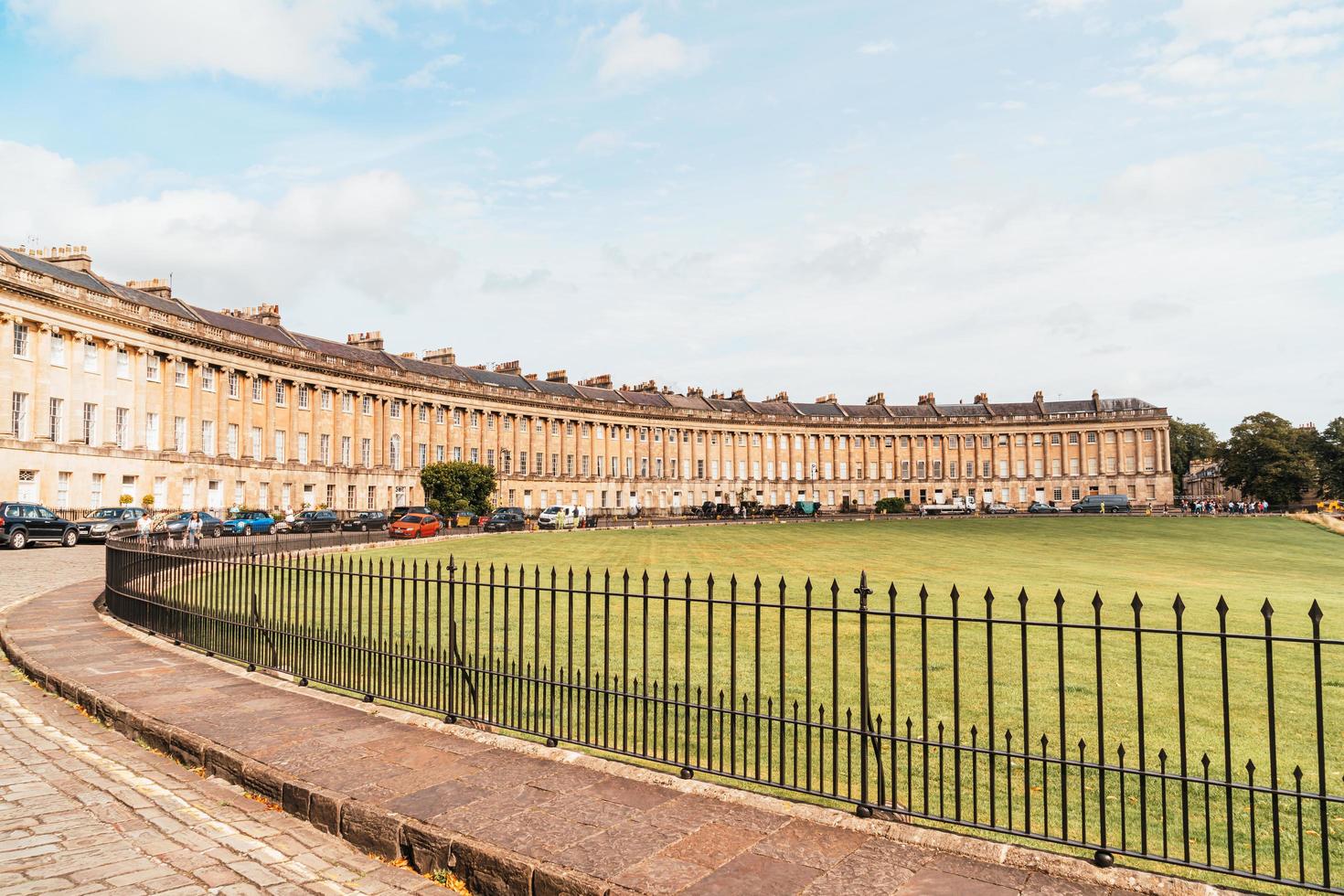 banho, inglaterra - 30 de agosto de 2019 - o famoso crescente real em bath somerset inglaterra, reino unido. foto