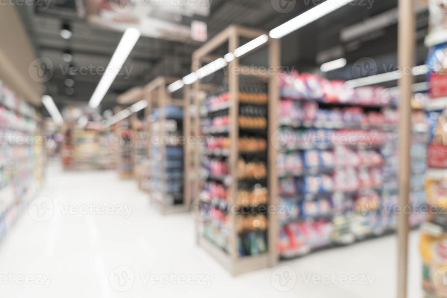 borrão abstrato no supermercado para o fundo foto