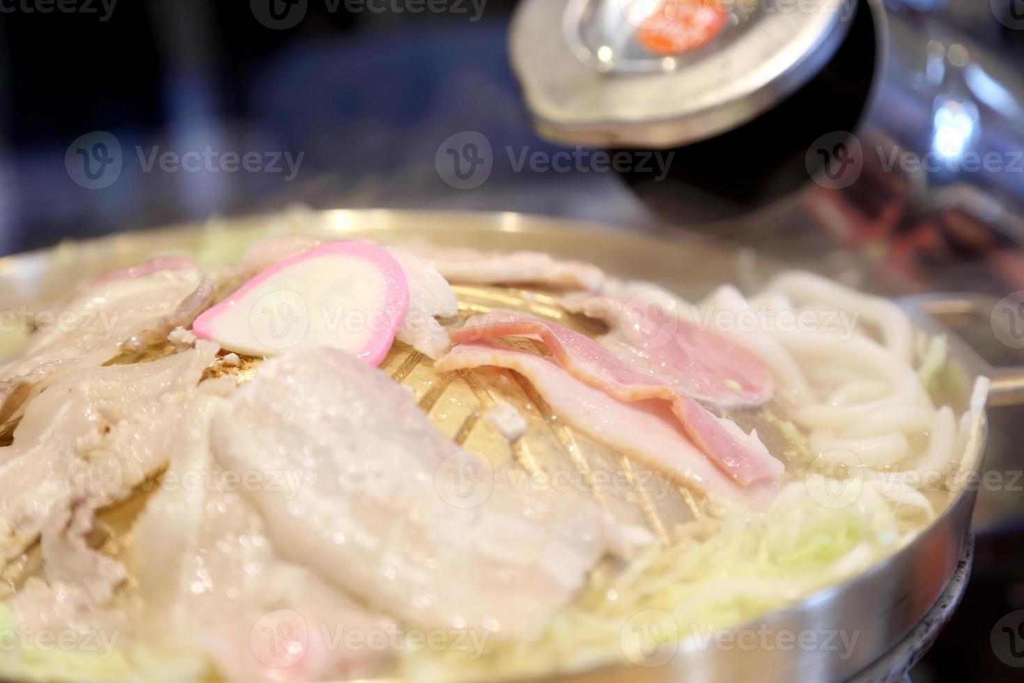 cozinhando na chapa quente foto