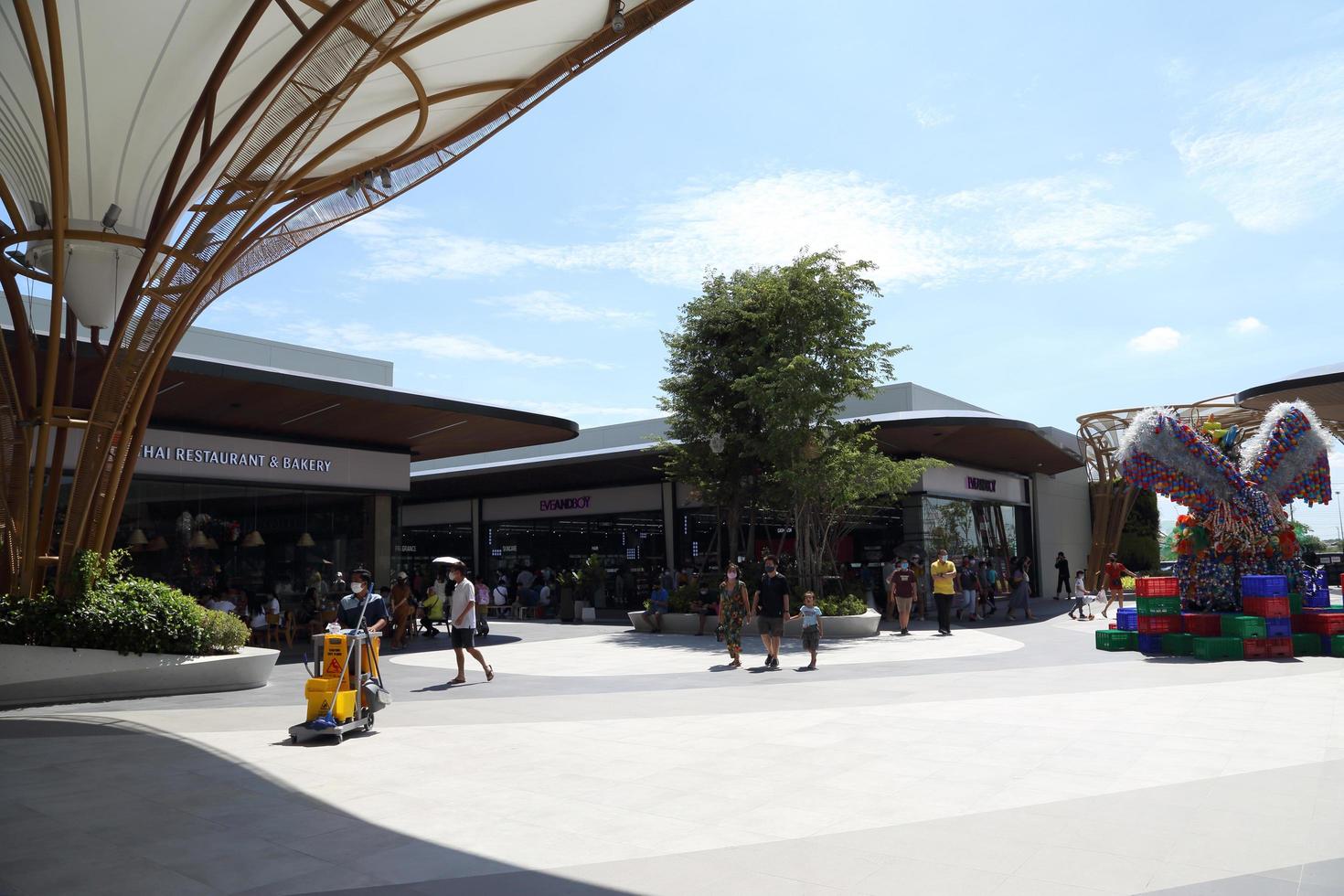 Bangkok, Tailândia, 28 de junho de 2020 - shopping center localizado perto do aeroporto de Suvarnabhumi foto