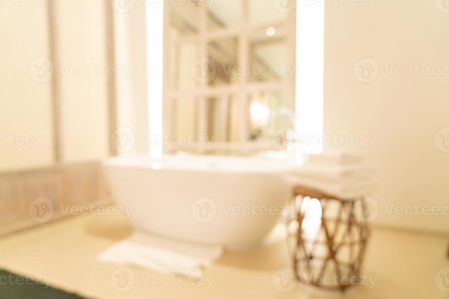 borrão abstrato banheiro luxuoso em resort de hotel para segundo plano foto