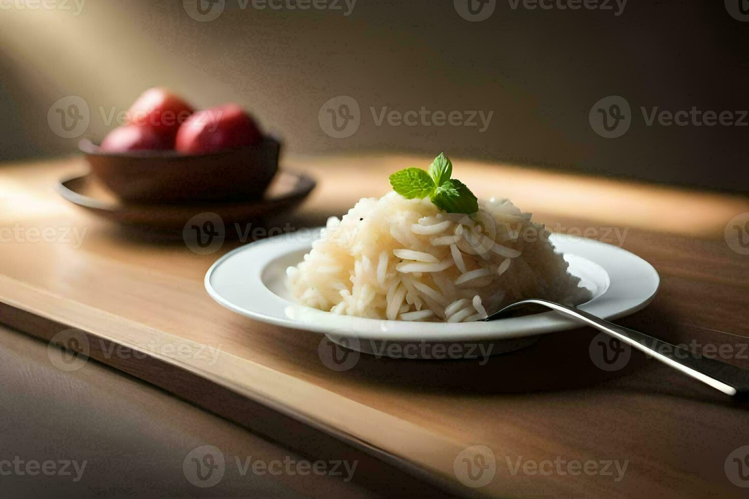 uma prato do arroz com uma colher e uma tigela do morangos. gerado por IA foto