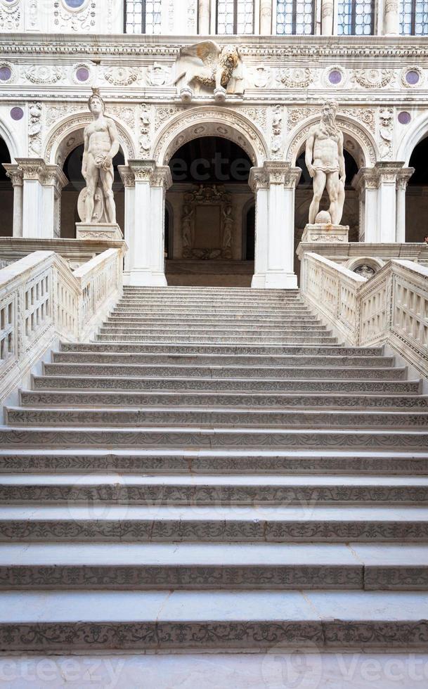 escada em veneza foto