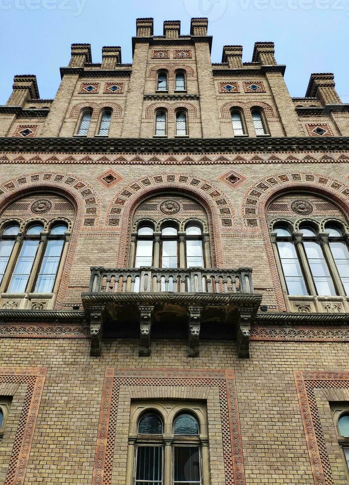 a arquitetônico conjunto do a a Principal campus do a nacional universidade, a residência do bukoviniano e dálmata metropolitanos, é incluído em a Lista do unesco mundo herança sites. chernivtsi foto