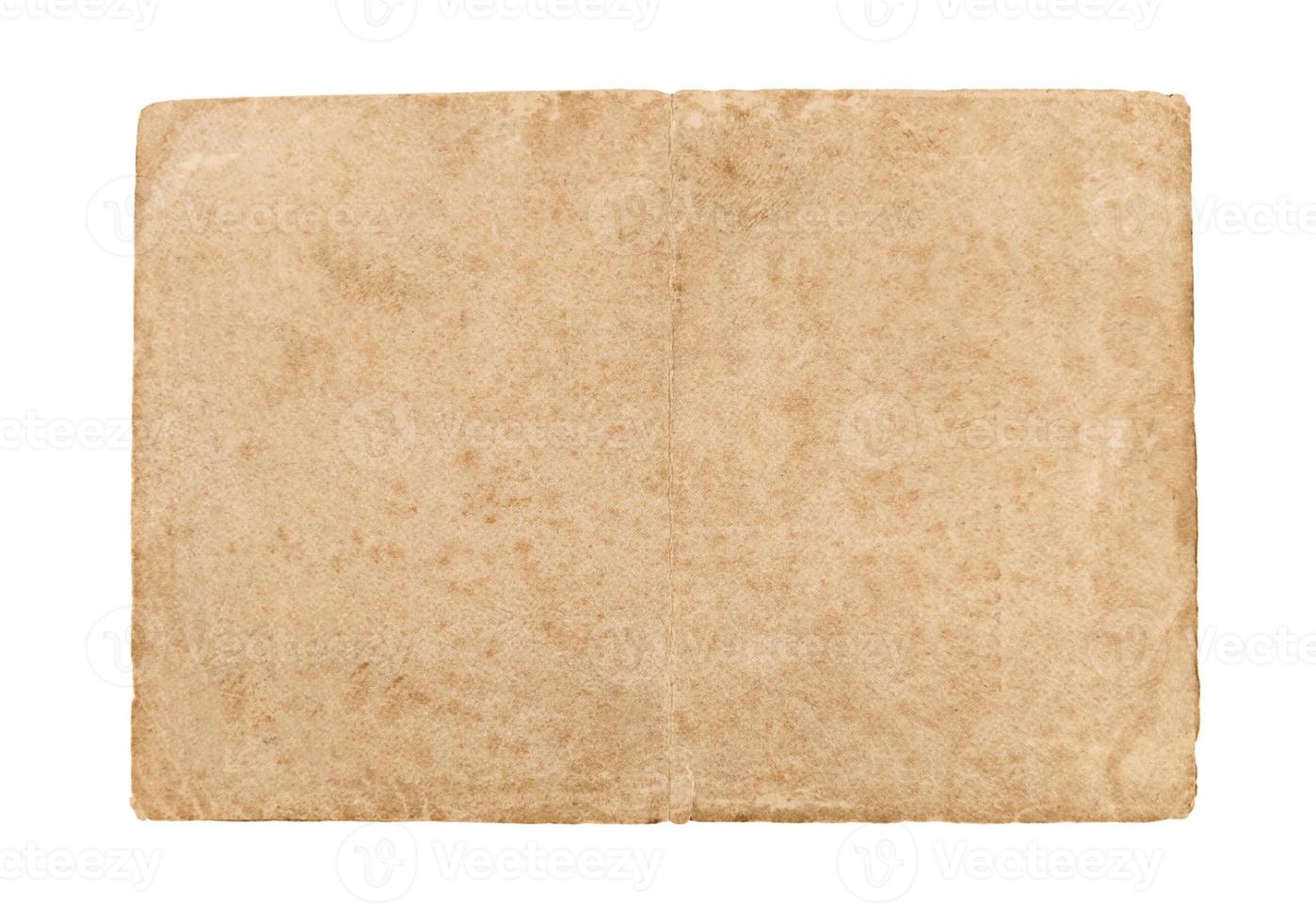 folha de papel velha isolada em um fundo branco. foto