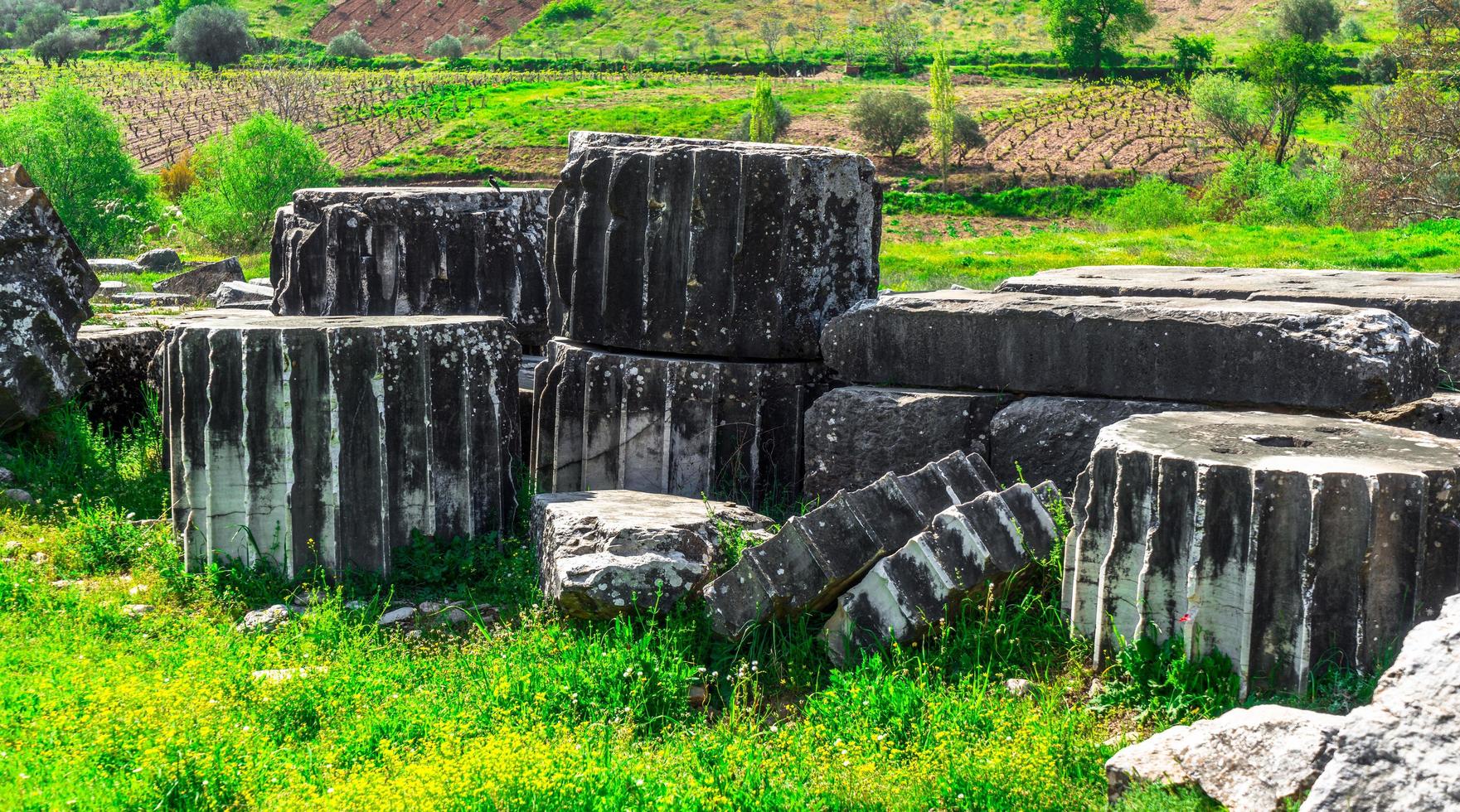 antigo local histórico de turismo sardes artemis foto