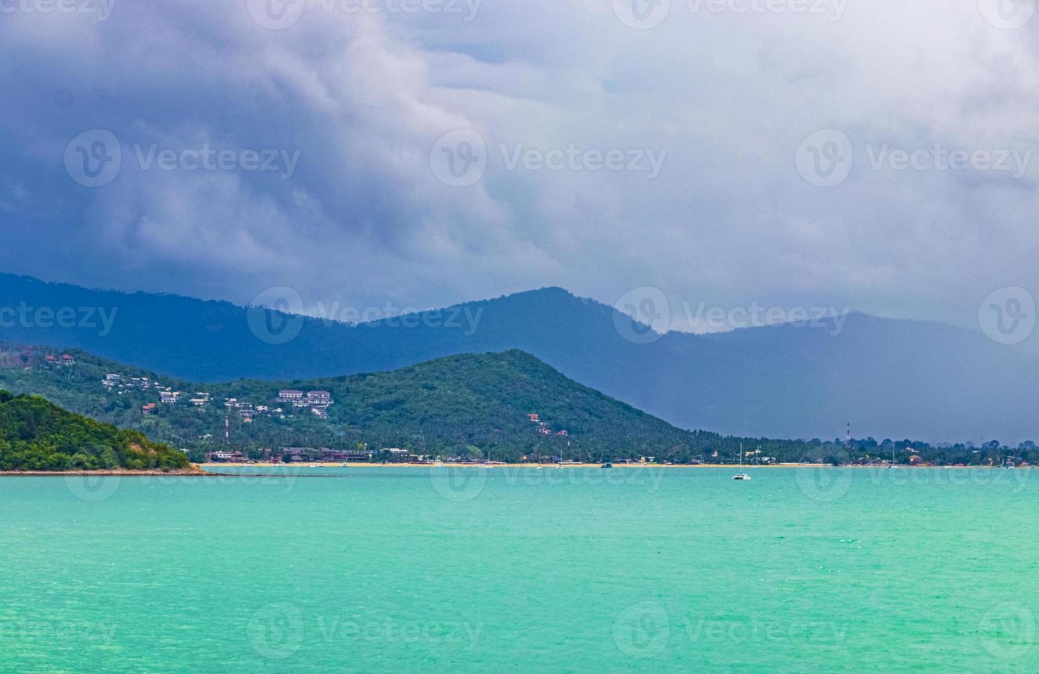 koh samui tailândia vista panorâmica em dia chuvoso de nuvens de tempestade. foto